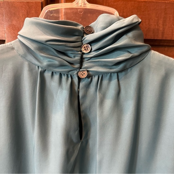 Lafayette148 New York Unique Sleeveless Blue/Green Silk Top. NWT. Retail$348. - Picture 7 of 16